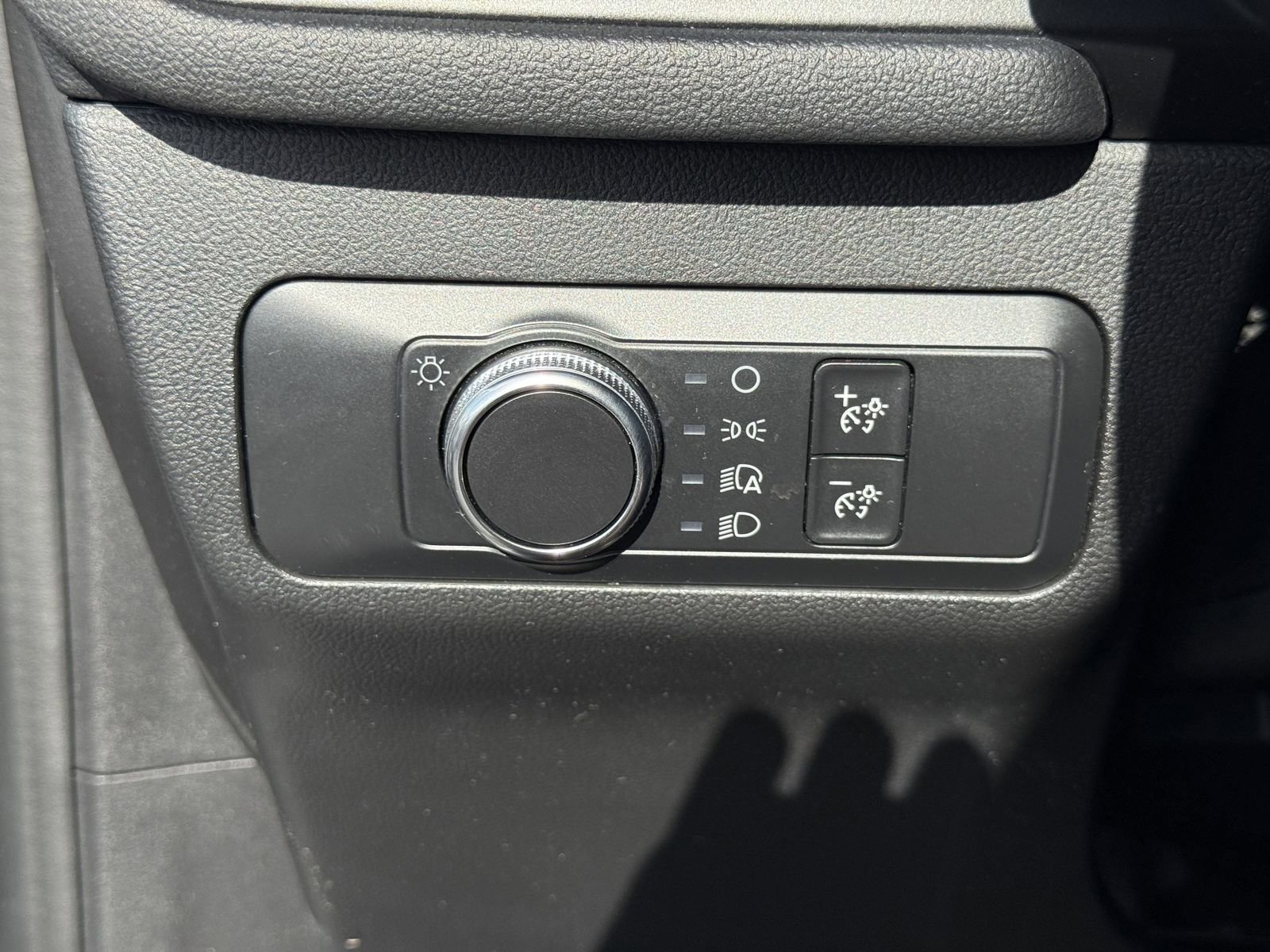 Certified 2021 Ford Escape S image 22