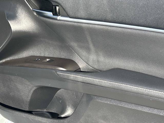 Used 2022 Toyota Camry XSE FWD image 25