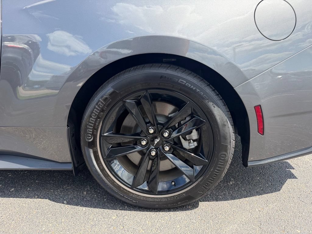 Certified 2025 Ford Mustang GT RWD image 13