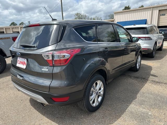 Certified 2017 Ford Escape SE image 2