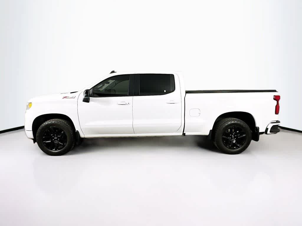 Used 2024 Chevrolet Silverado 1500 RST w/ Z71 Off-Road Package AWD/4WD image 3