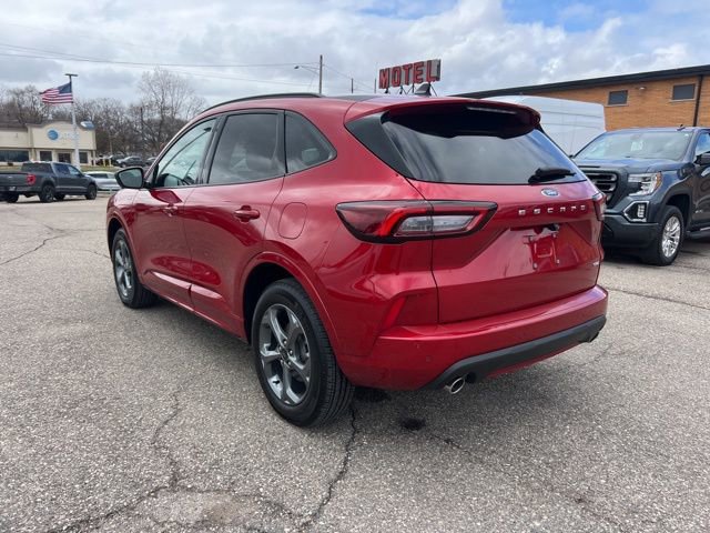 Certified 2024 Ford Escape ST-Line w/ Tech Pack #1 image 4
