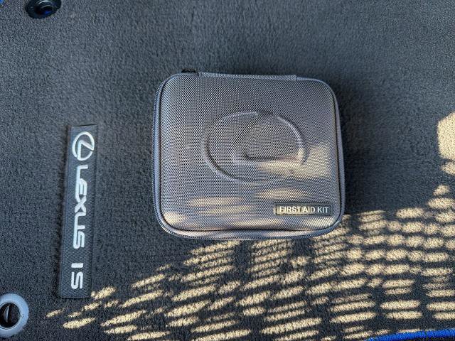 Used 2024 Lexus IS 500 image 29