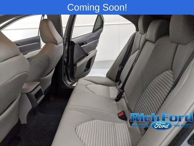 Used 2024 Toyota Camry SE image 17