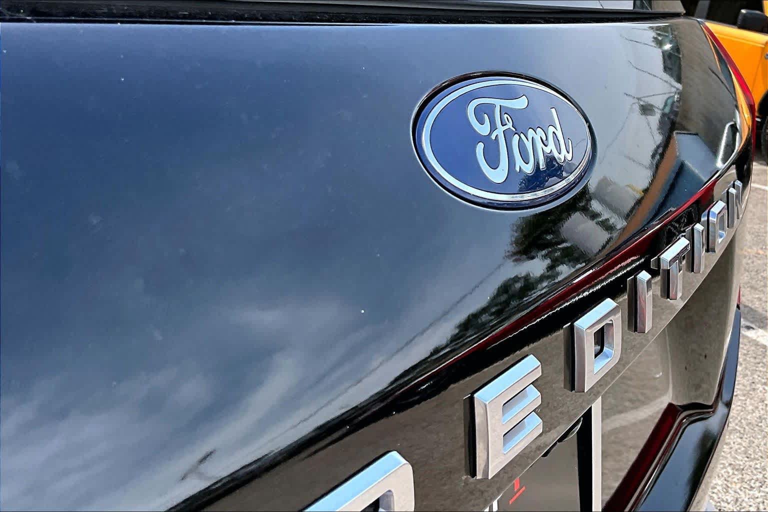 Certified 2025 Ford Expedition Active RWD image 31