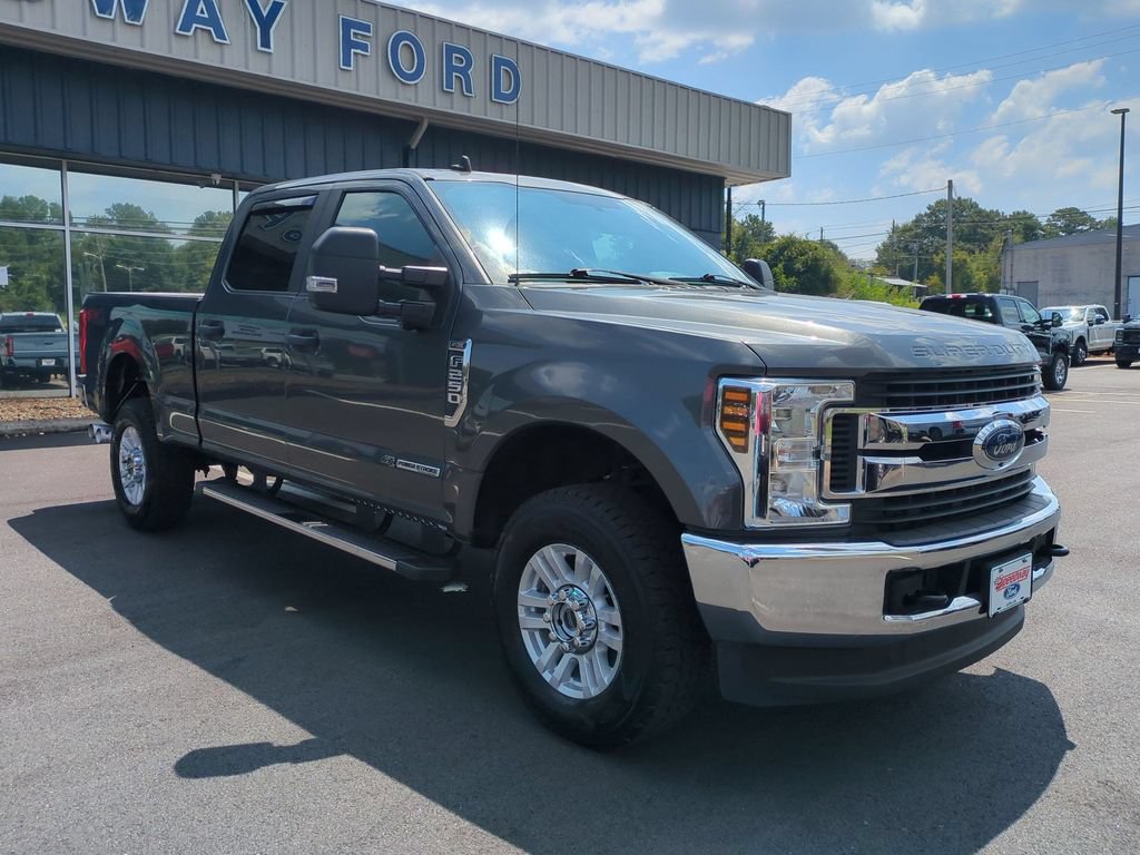 Certified 2019 Ford F250 XL w/ STX Appearance Package AWD/4WD image 3