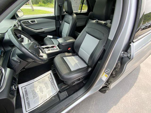 Certified 2023 Ford Explorer XLT w/ Equipment Group 202A AWD/4WD image 11