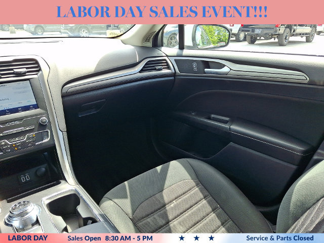 Certified 2020 Ford Fusion SE FWD image 16