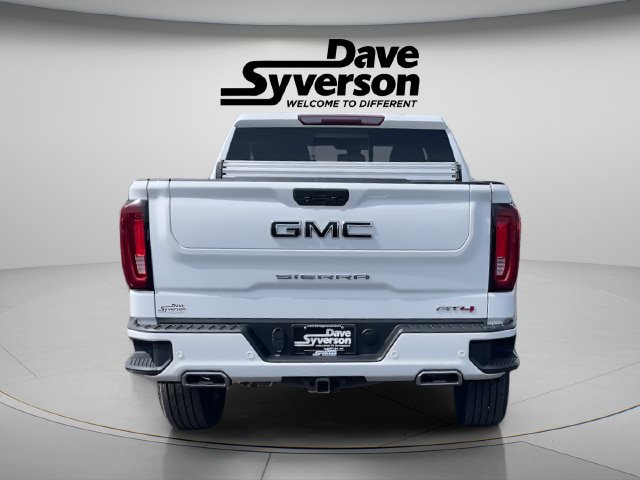 Used 2022 GMC Sierra 1500 AT4 w/ AT4 Premium Package AWD/4WD image 4