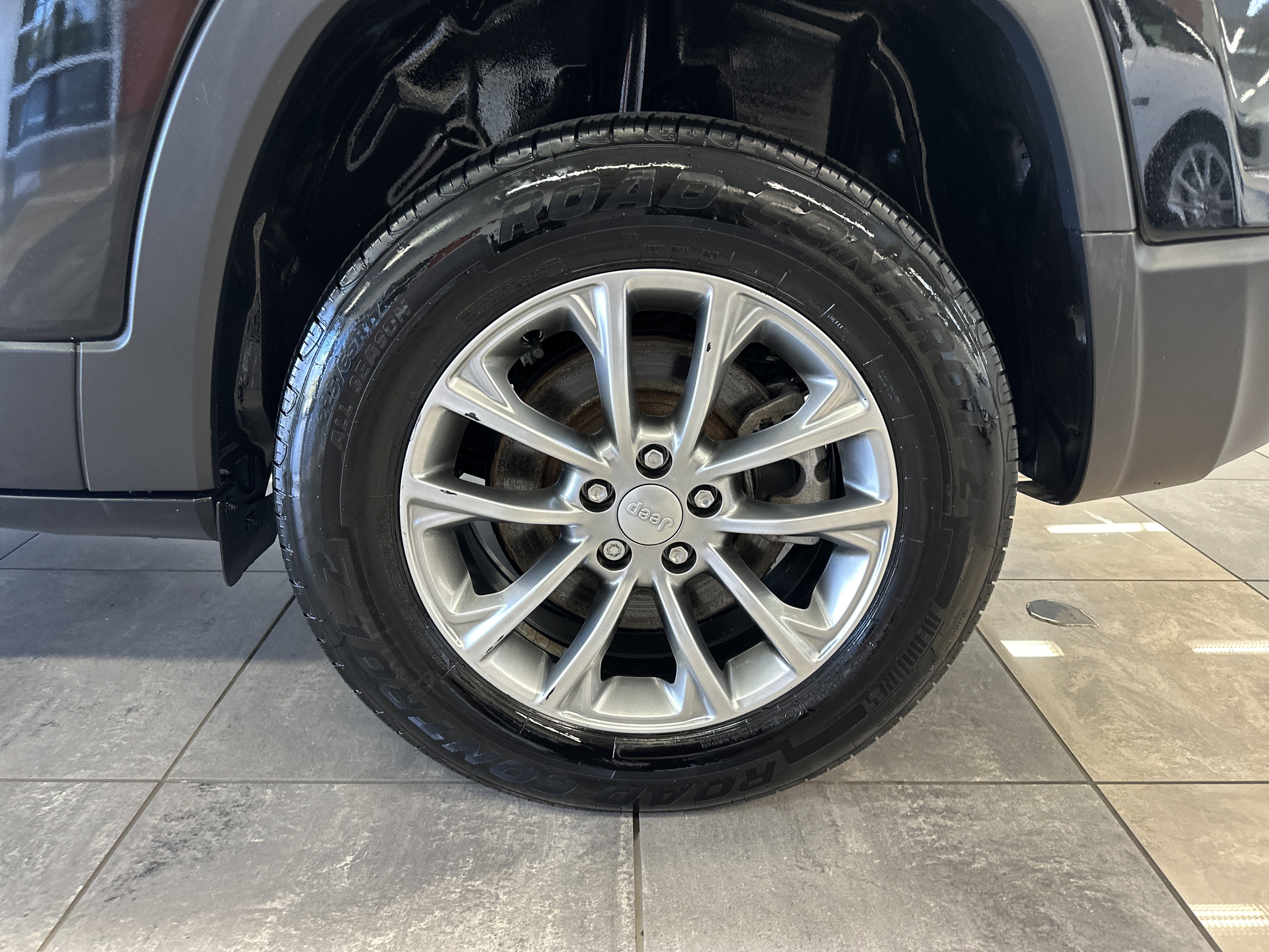 Used 2021 Jeep Cherokee Latitude Lux image 16