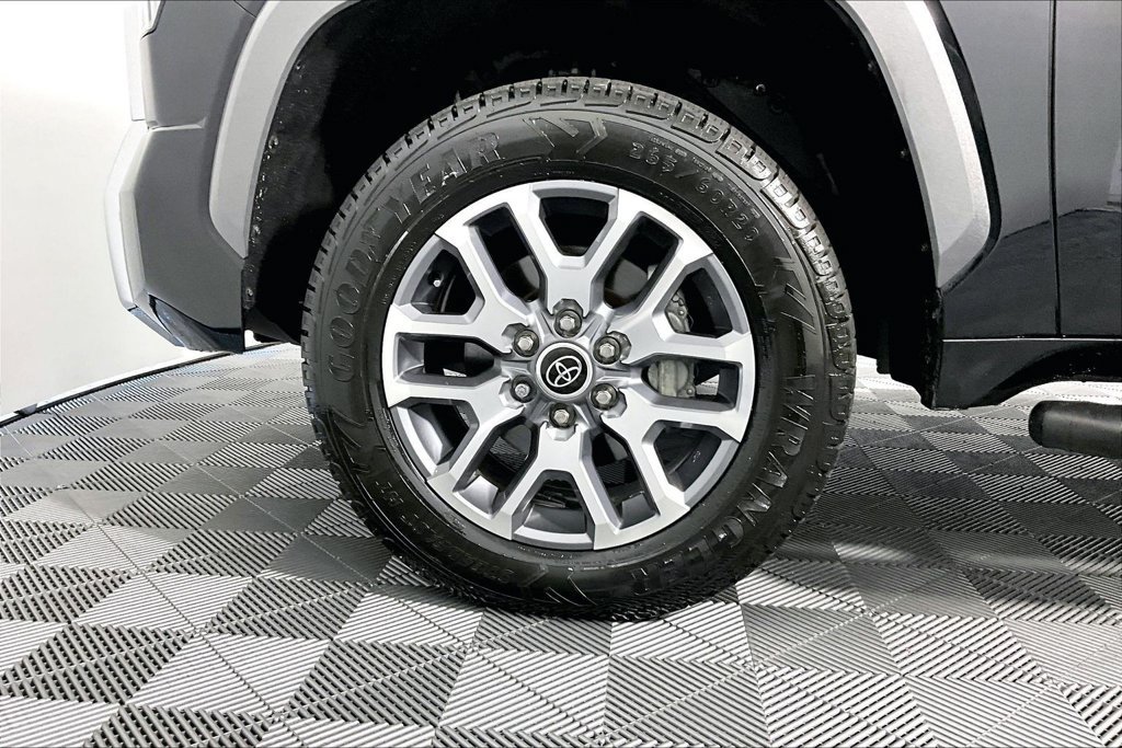 Used 2023 Toyota Tundra 1794 Edition AWD/4WD image 8