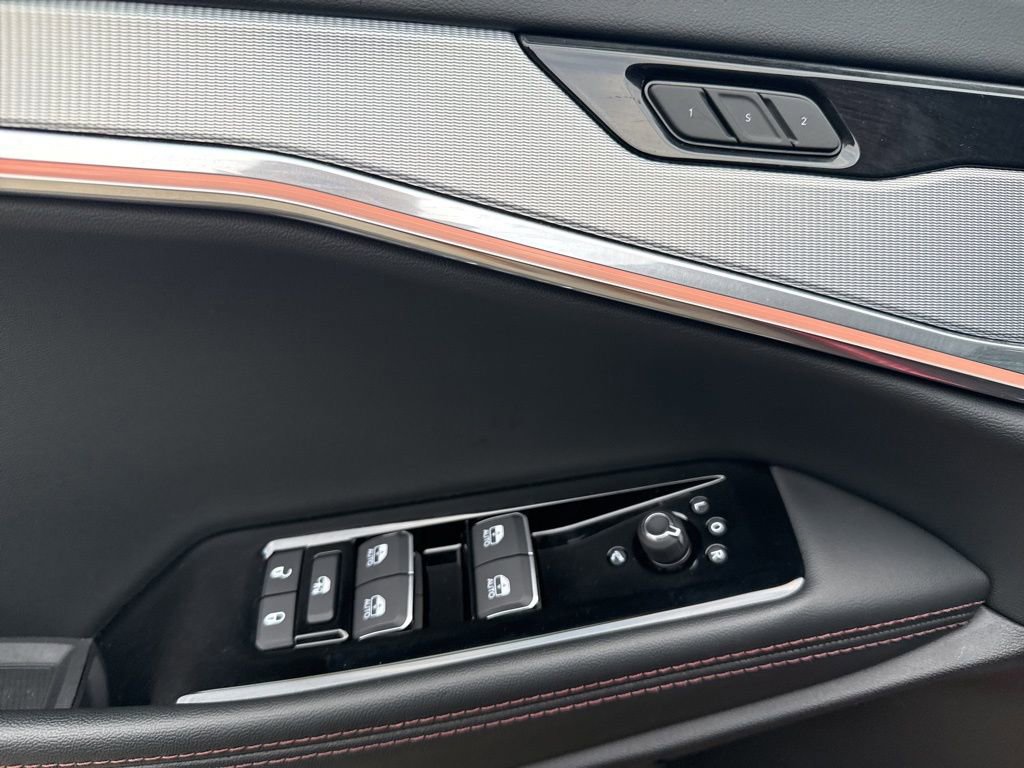 Used 2024 Jeep Wagoneer Launch Edition image 21