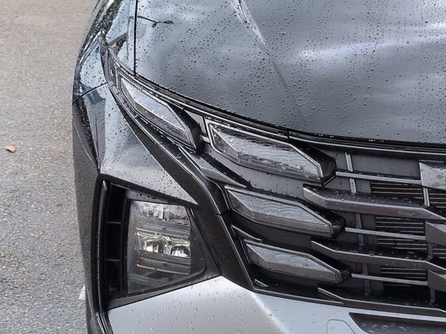 Used 2025 Hyundai Tucson SE AWD/4WD image 10
