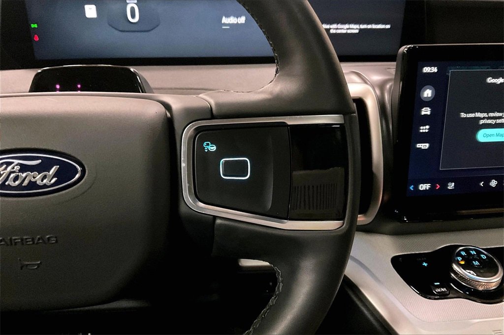 Certified 2025 Ford Expedition Max Active image 18