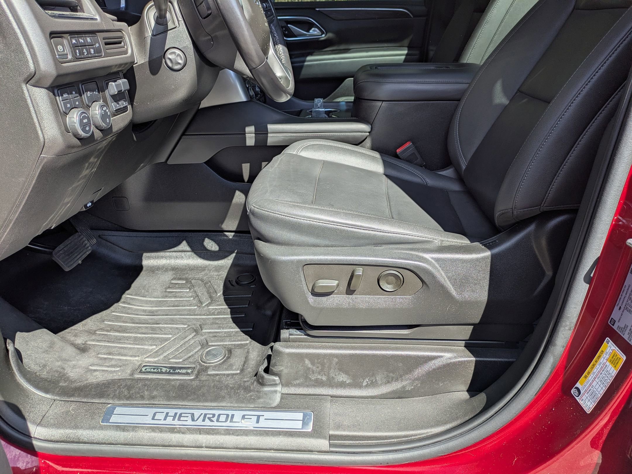 Used 2022 Chevrolet Tahoe Z71 w/ Z71 Off-Road Package image 13