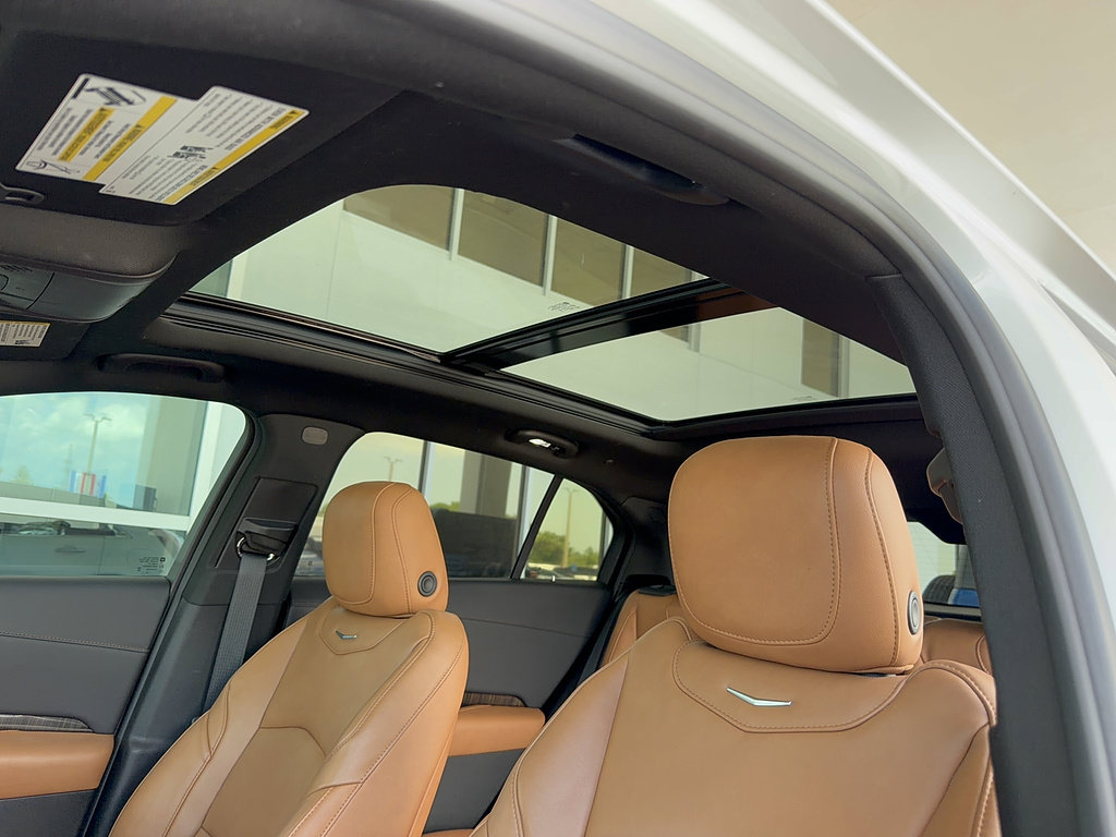 Used 2023 Cadillac XT4 Premium Luxury w/ Technology Package FWD image 25