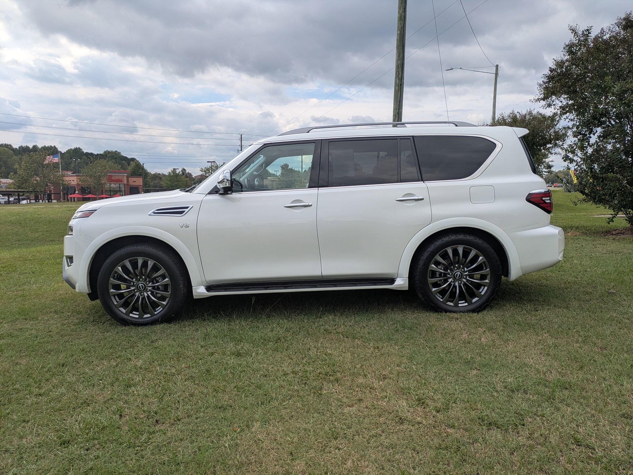 Used 2021 Nissan Armada Platinum w/ Captain's Chairs Package image 7