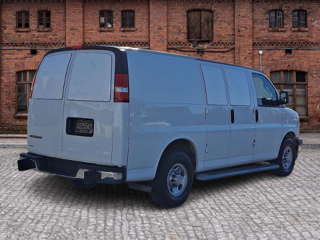 Used 2020 Chevrolet Express 2500 w/ Driver Convenience Package image 4