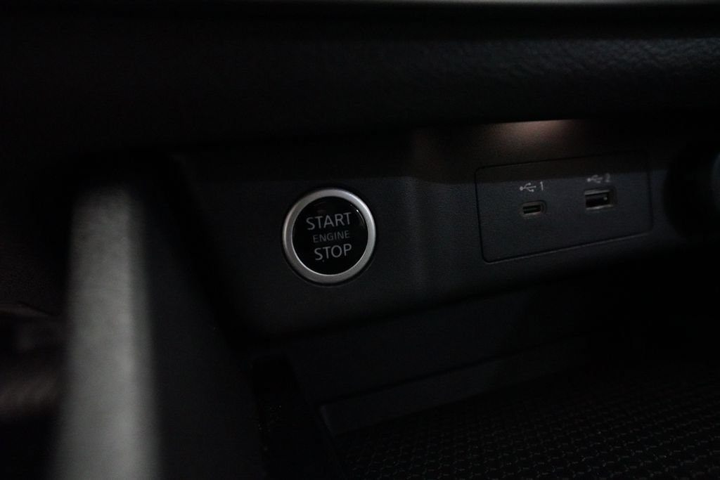 Used 2021 Nissan Rogue S AWD/4WD image 32