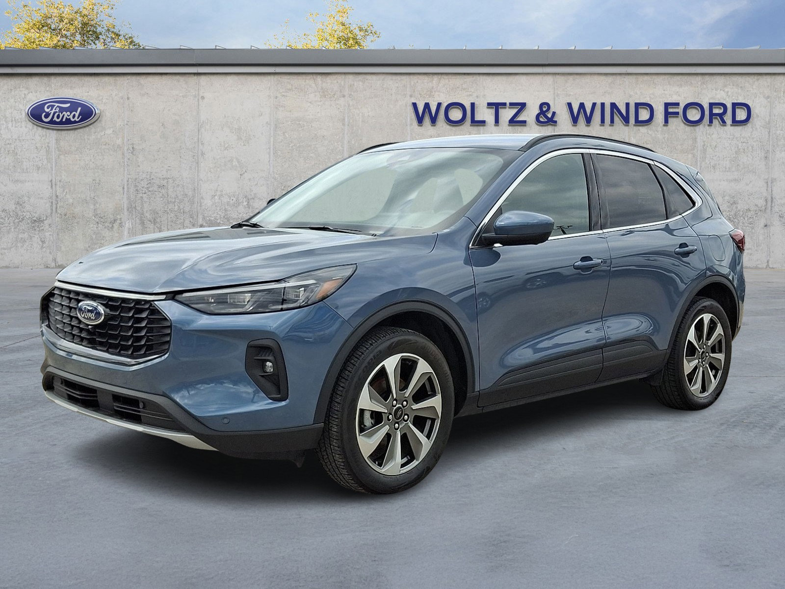 Certified 2024 Ford Escape Platinum image 6