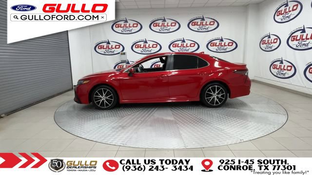 Used 2021 Toyota Camry SE FWD image 5