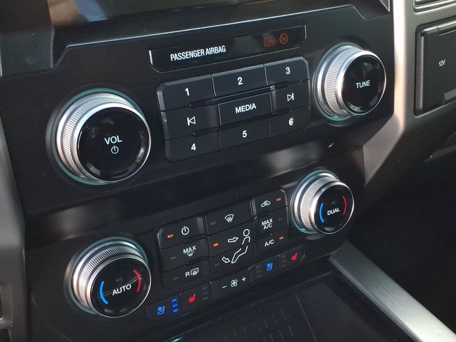 Certified 2020 Ford F350 Platinum AWD/4WD image 22