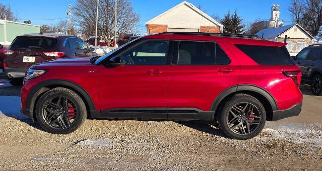 Certified 2025 Ford Explorer ST-Line w/ Premium Package image 5