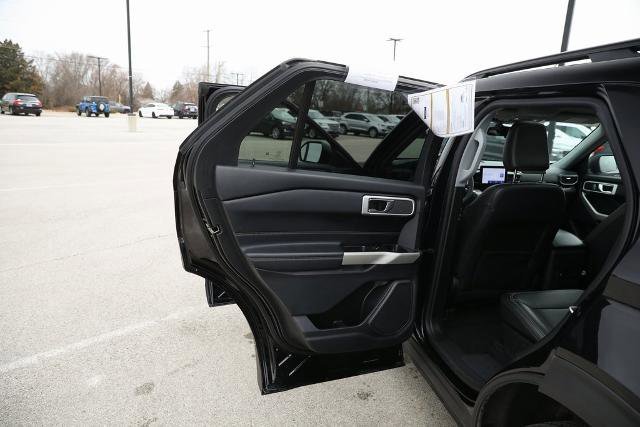 Certified 2022 Ford Explorer XLT w/ Equipment Group 202A image 26