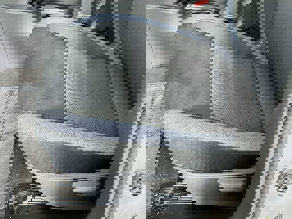 Used 2023 Nissan Versa SV image 28