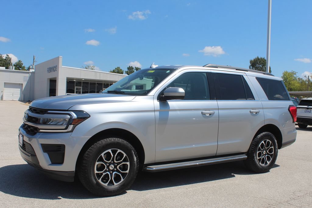 Certified 2022 Ford Expedition XLT RWD image 4