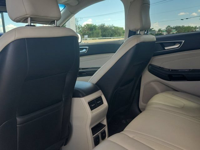 Certified 2020 Ford Edge Titanium FWD image 16