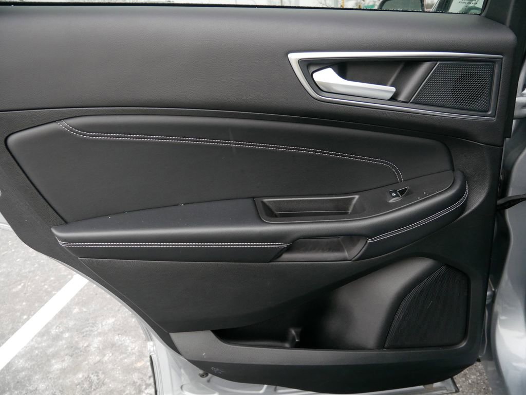 Certified 2024 Ford Edge Titanium image 12