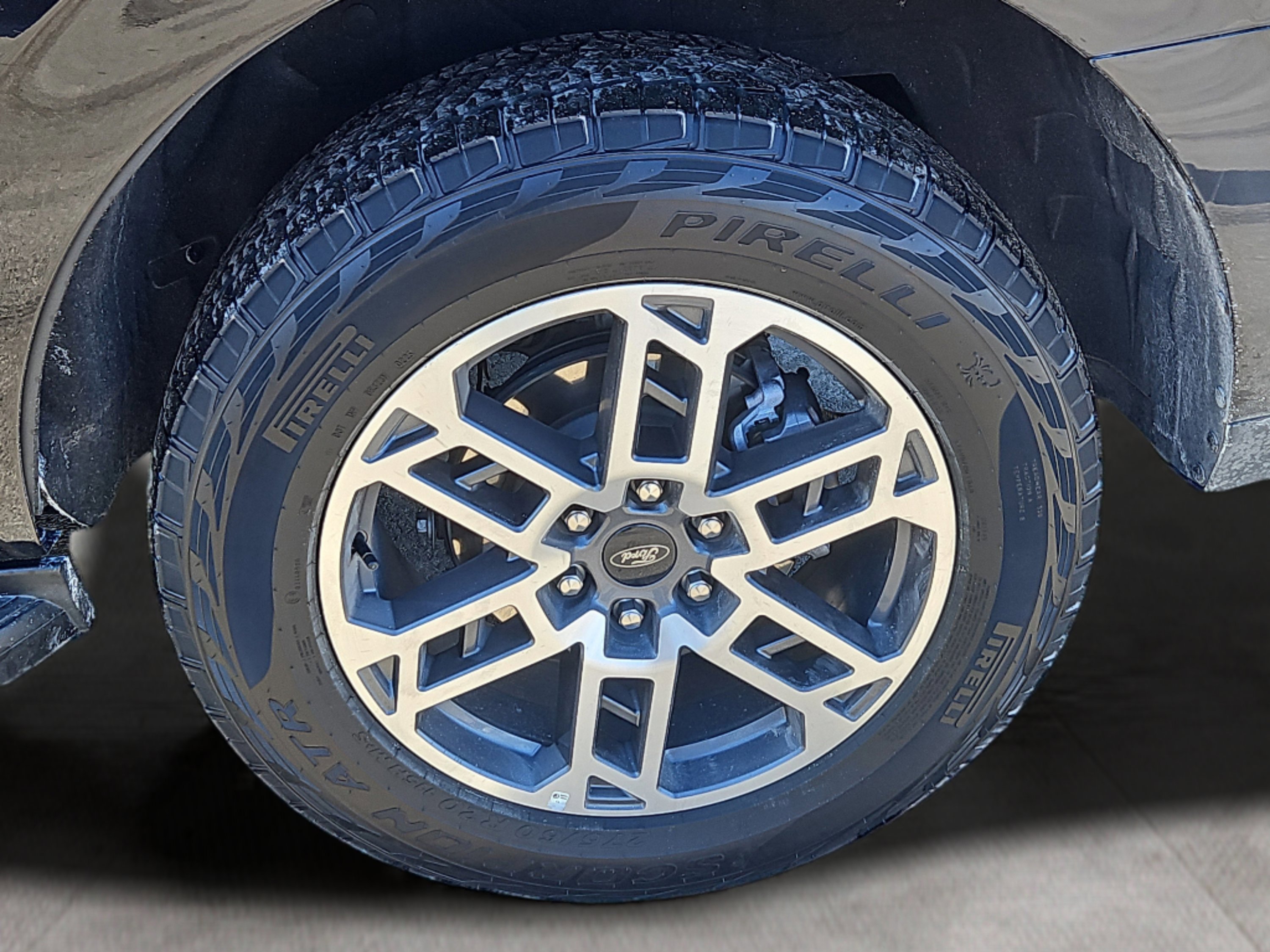 Certified 2025 Ford Expedition Active image 8