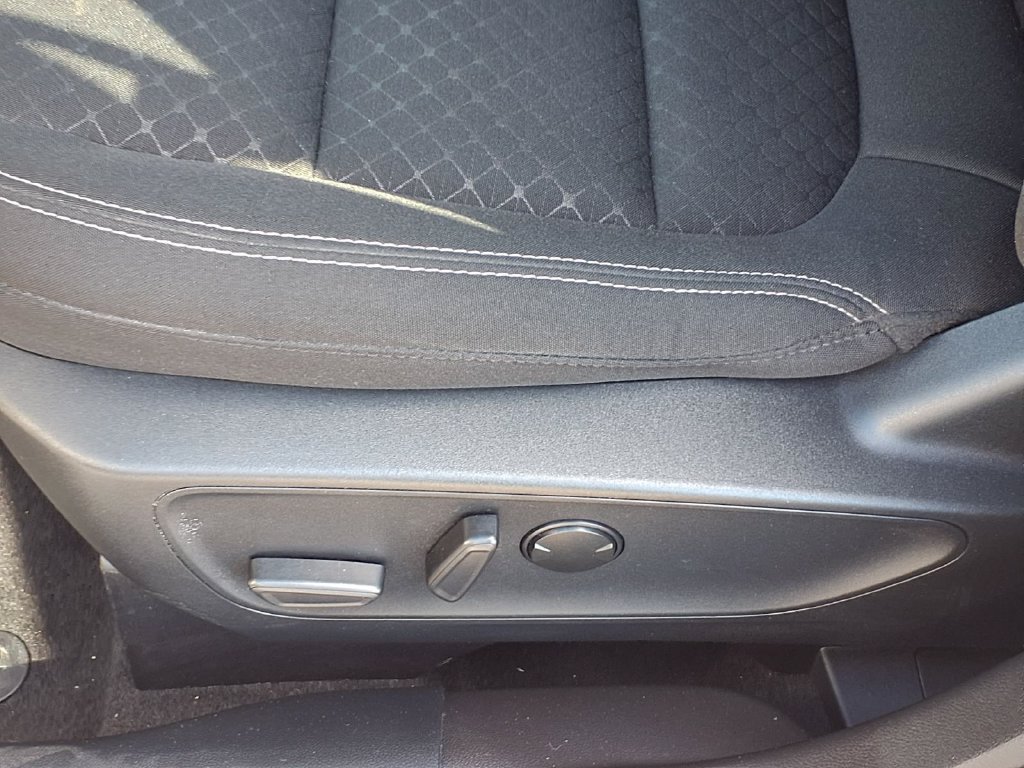 Certified 2024 Ford Escape Active AWD/4WD image 5