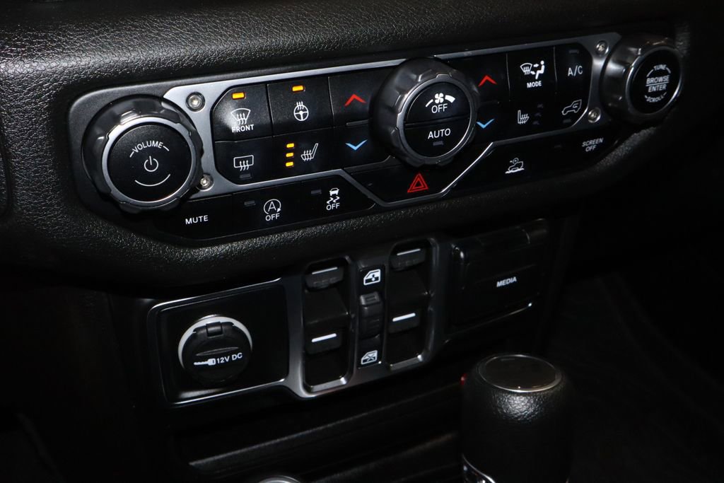 Used 2024 Jeep Wrangler Sport S image 29