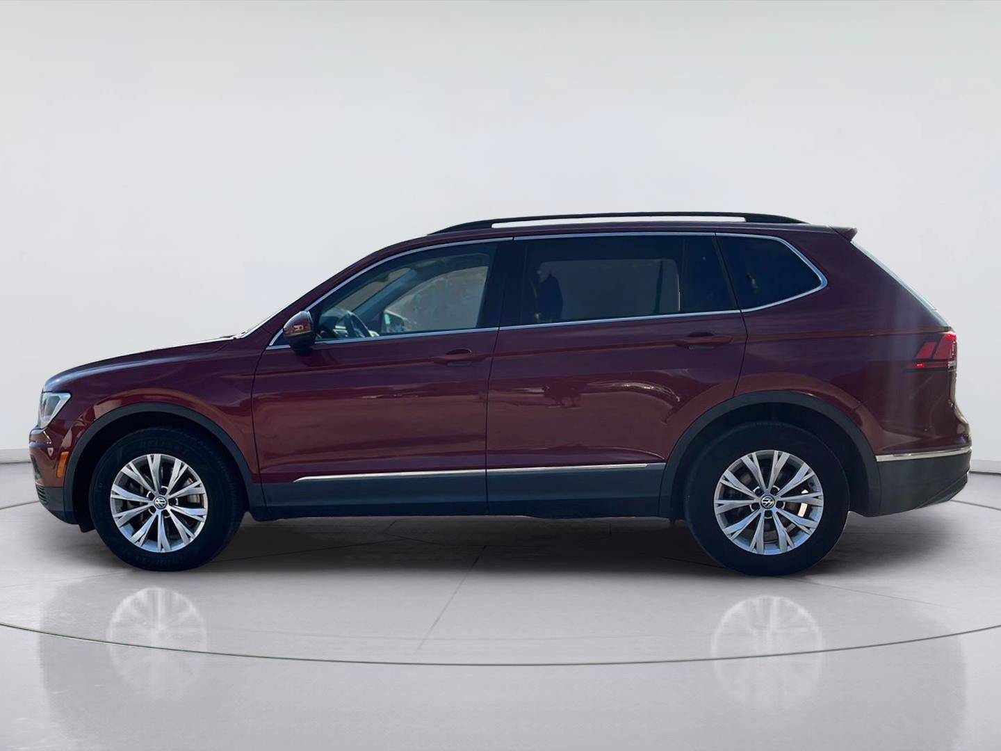 Used 2018 Volkswagen Tiguan SE FWD image 6
