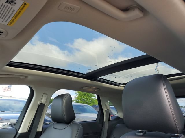 Certified 2021 Ford Edge SEL w/ Convenience Package AWD/4WD image 6