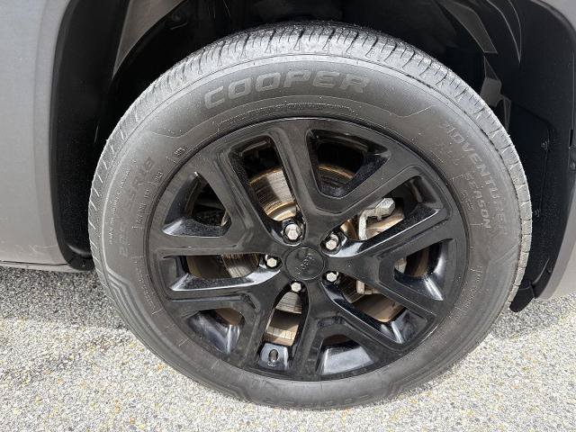 Used 2018 Jeep Renegade Altitude w/ Popular Equipment Group FWD image 17