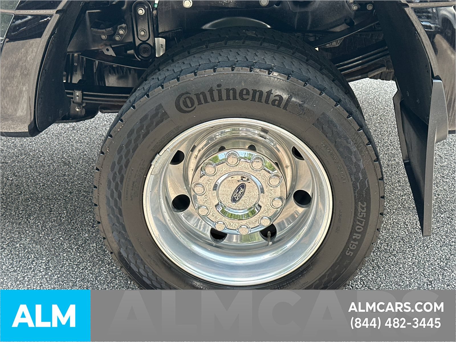 Certified 2025 Ford F450 Platinum w/ FX4 Off-Road Package AWD/4WD image 23