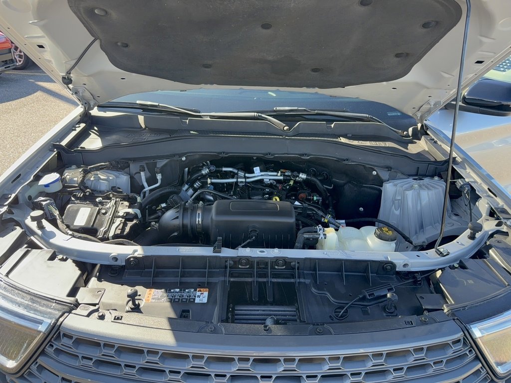 Certified 2022 Ford Explorer XLT w/ Equipment Group 202A image 38