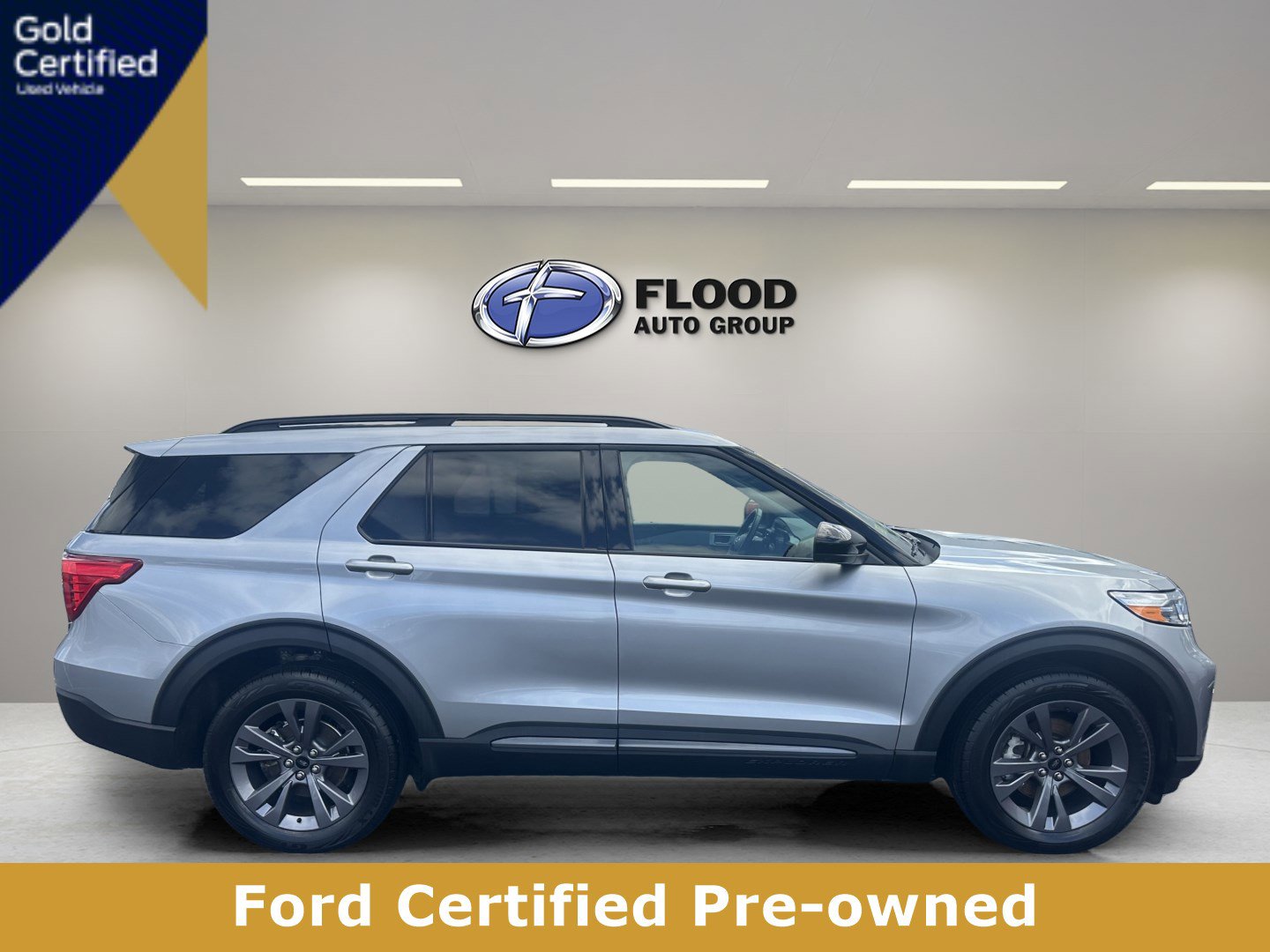 Certified 2023 Ford Explorer XLT w/ Equipment Group 202A AWD/4WD image 4