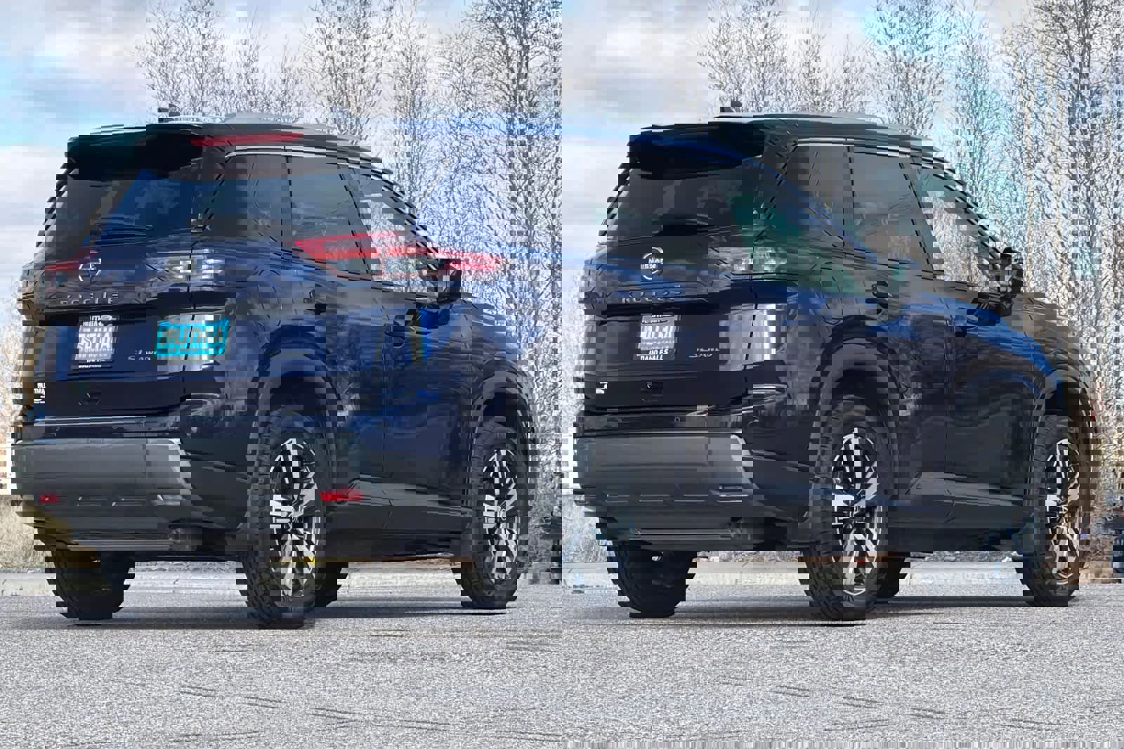 Used 2024 Nissan Rogue SL w/ SL Premium Package image 5