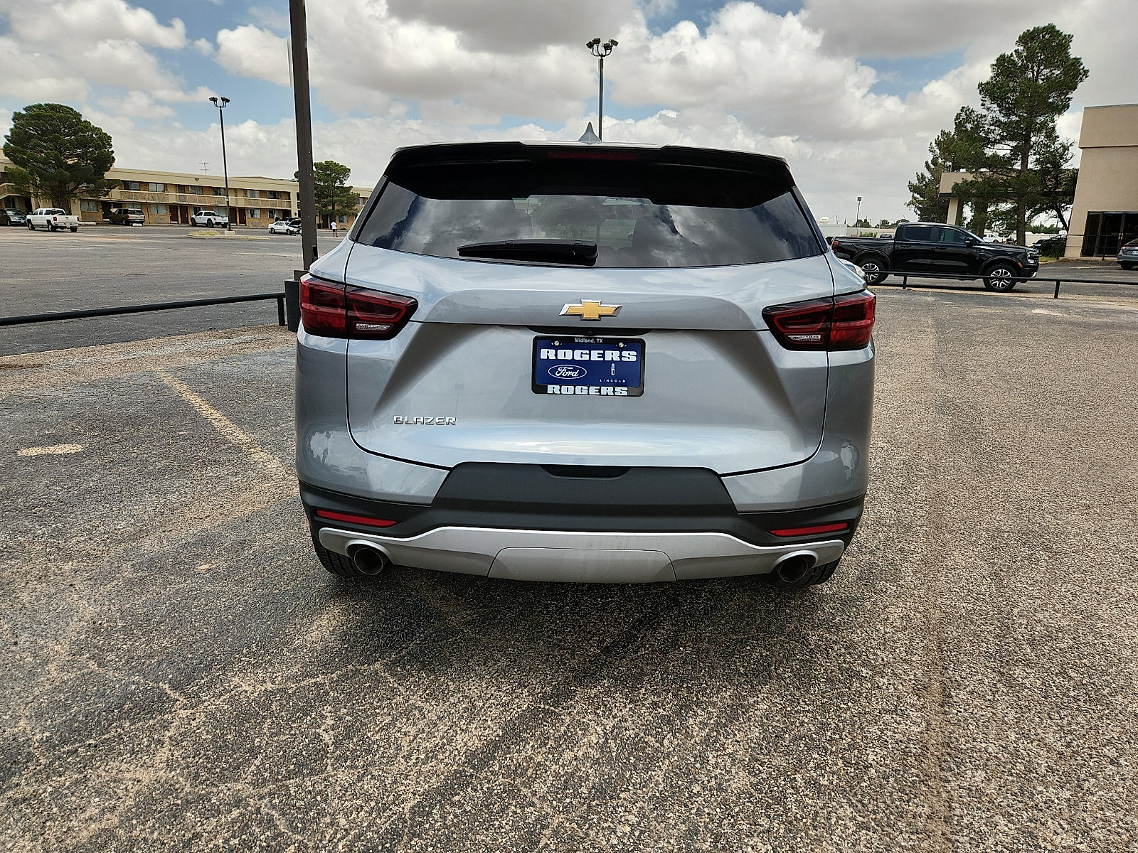 Used 2025 Chevrolet Blazer LT FWD image 6
