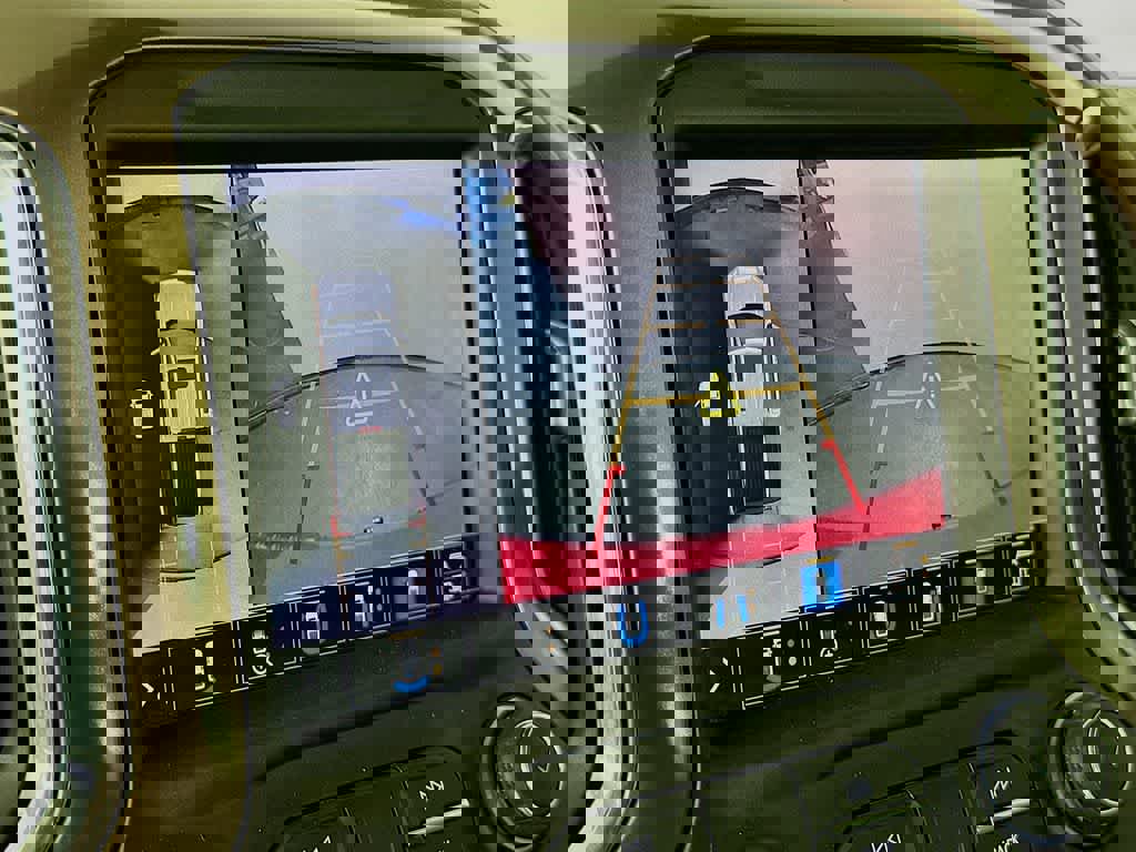 Used 2021 Chevrolet Silverado 1500 High Country w/ Technology Package image 28