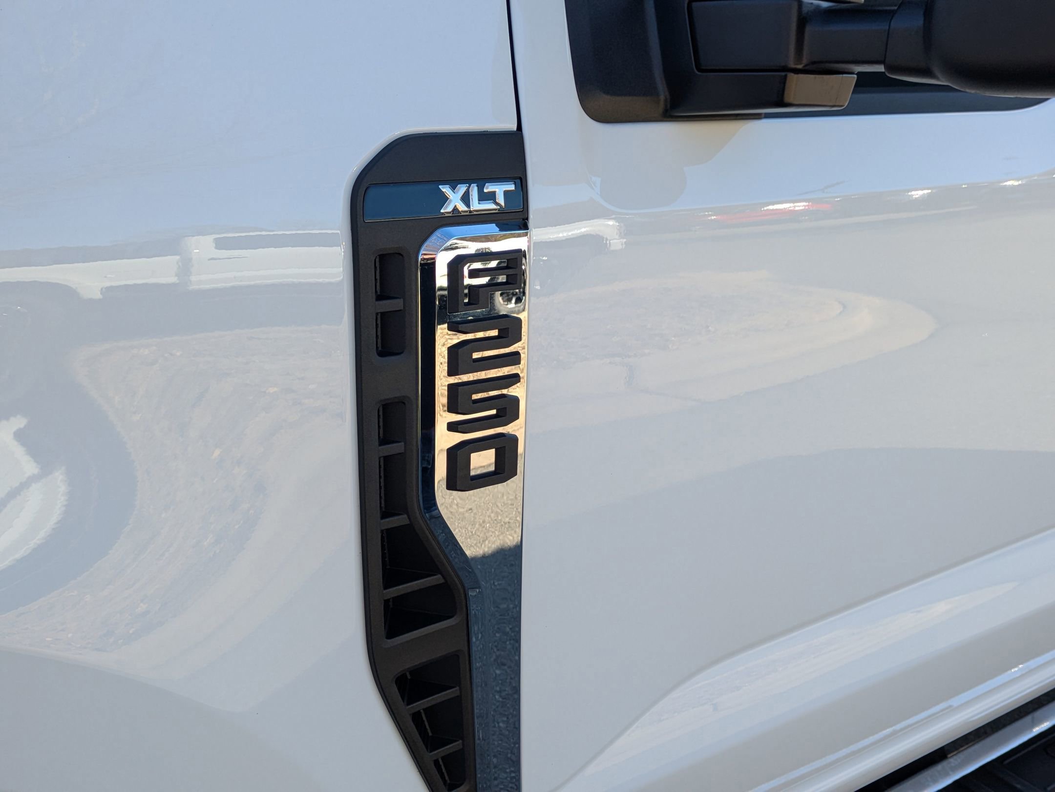 Certified 2024 Ford F250 XLT w/ FX4 Off-Road Package image 13