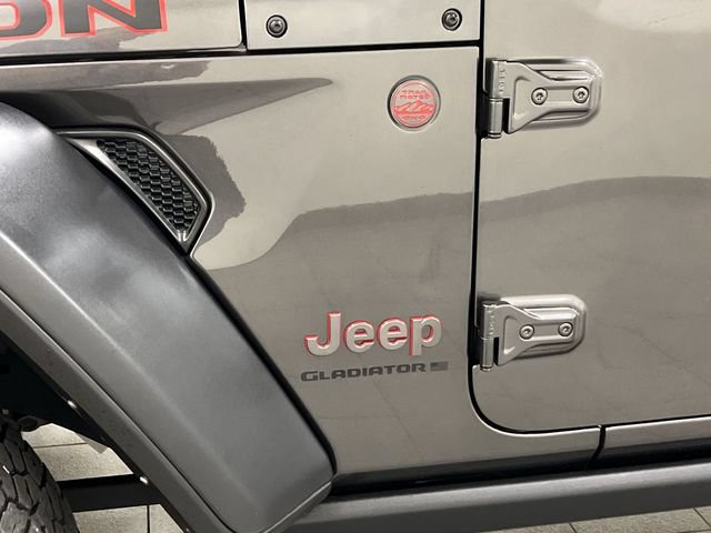 Used 2024 Jeep Gladiator Rubicon w/ Technology Group AWD/4WD image 19