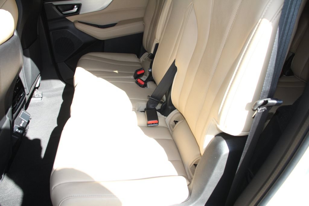 Used 2022 Acura MDX w/ Technology Package AWD/4WD image 20