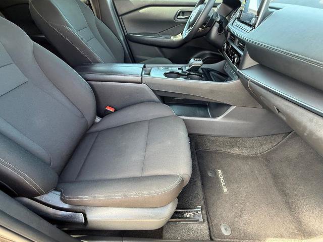 Used 2024 Nissan Rogue S FWD image 10