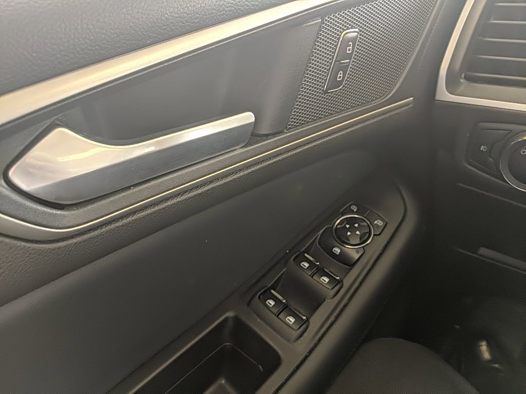 Certified 2023 Ford Edge SEL w/ Sport Appearance Package AWD/4WD image 24