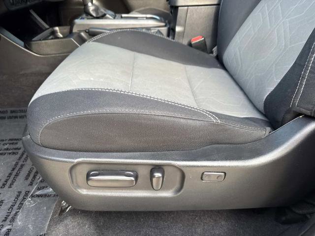 Used 2022 Toyota Tacoma TRD Off-Road w/ Technology Package image 20